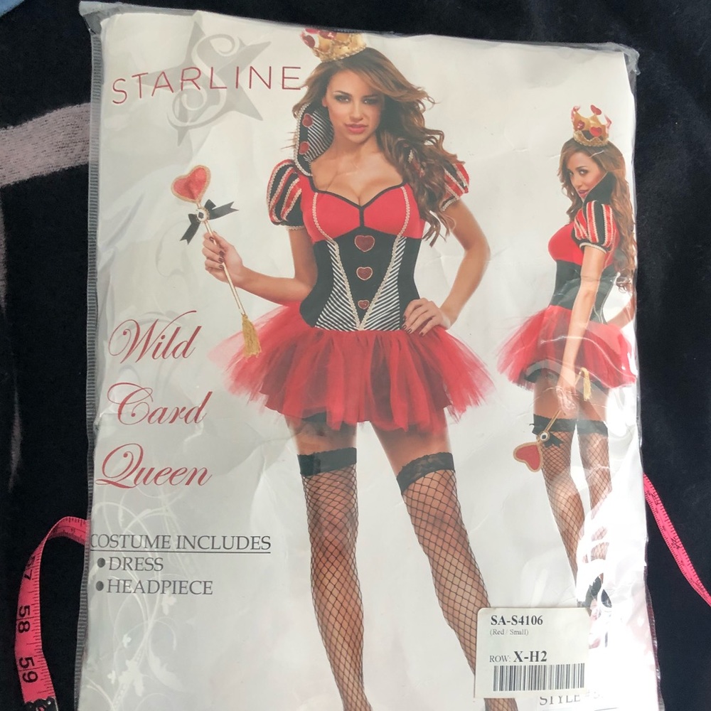 Queen if hearts ♥️ costume.